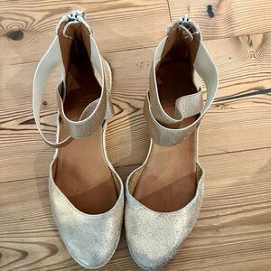 Gentle Souls by Kenneth Cole Noa Elastic Strap d’Orsay Ballet Sandal